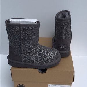 UGG Classic II Glitter Leopard